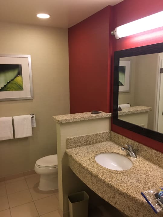 Zimmer Courtyard by Marriott Long Beach Airport