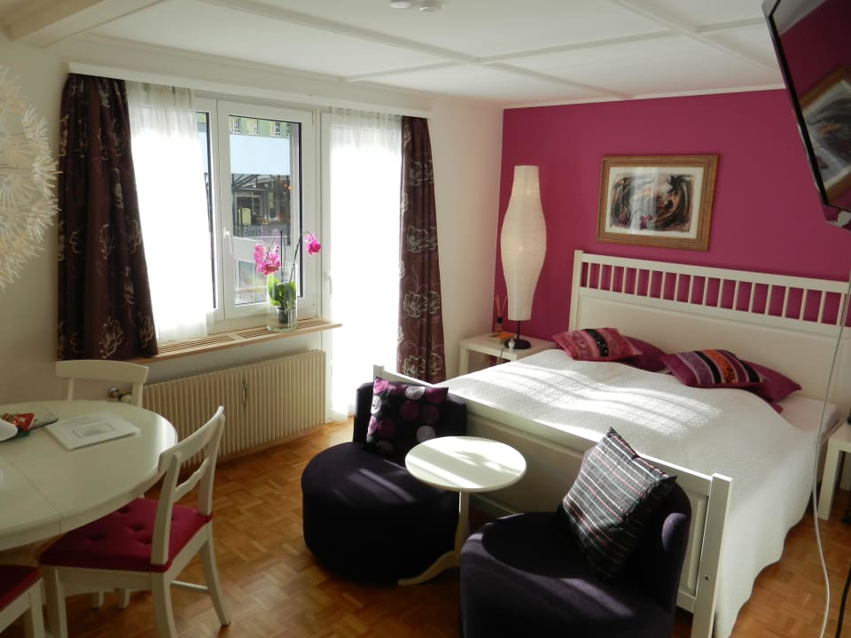 Zimmer mit Balkon B&B Haus Weibel