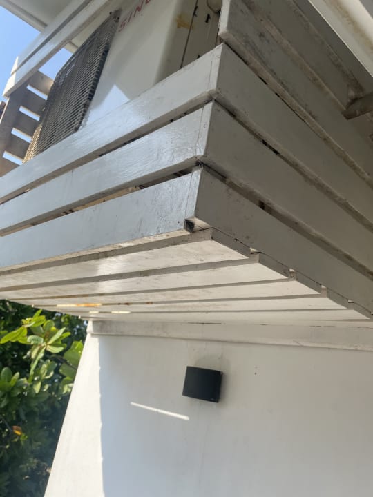 Außenansicht Smeralda Beach Hotel Dikwella