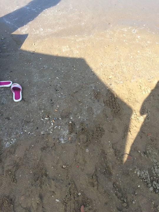 Sauber? Mmmh.  Trendy Side Beach Hotel - Adults only