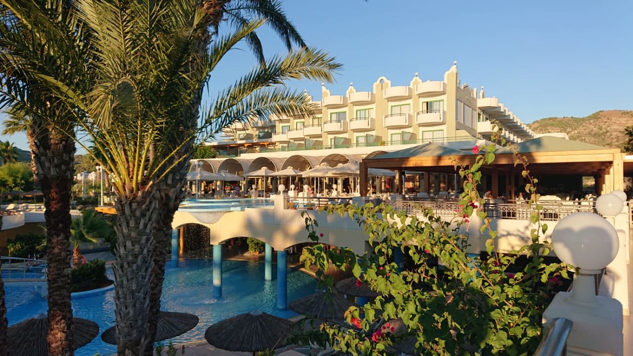 Außenansicht Atrium Palace Thalasso Spa Resort & Villas