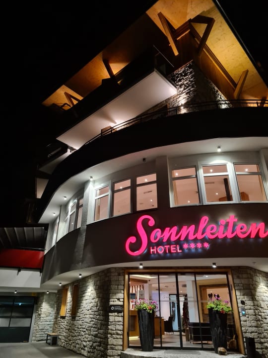 Außenansicht Hotel Sonnleiten