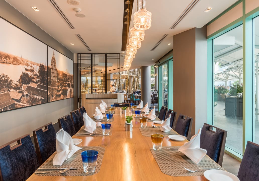 Restaurant Chatrium Hotel Riverside Bangkok