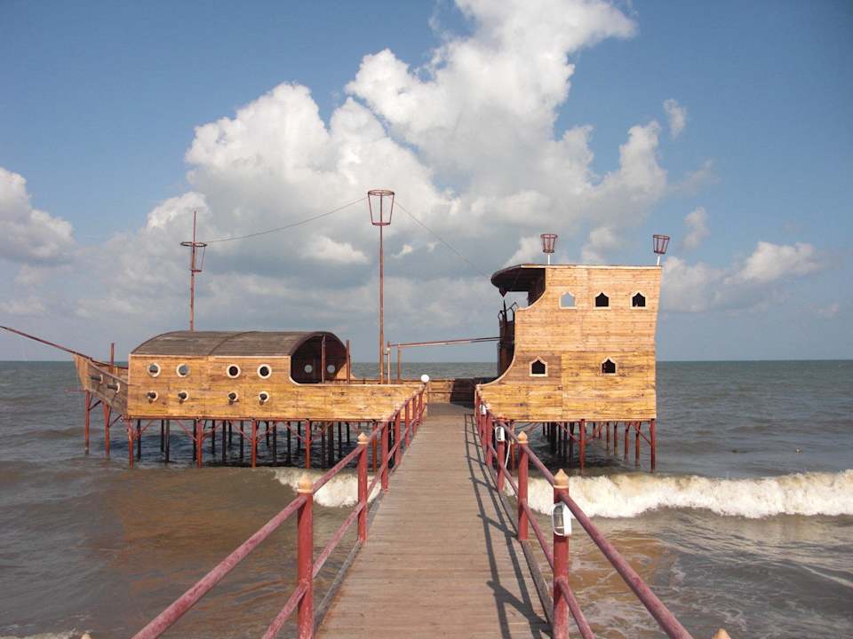 Piratenschiff Alassio Hotel and Thalasso