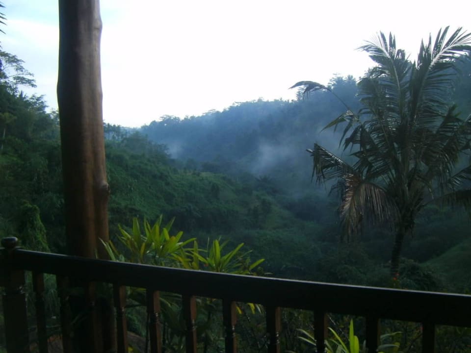 Blick vom Balkon über die Schlucht The Payogan Villa Resort & Spa