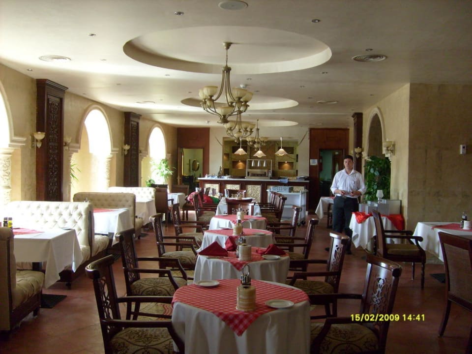 Italienisch Tirana Aqua Park Resort