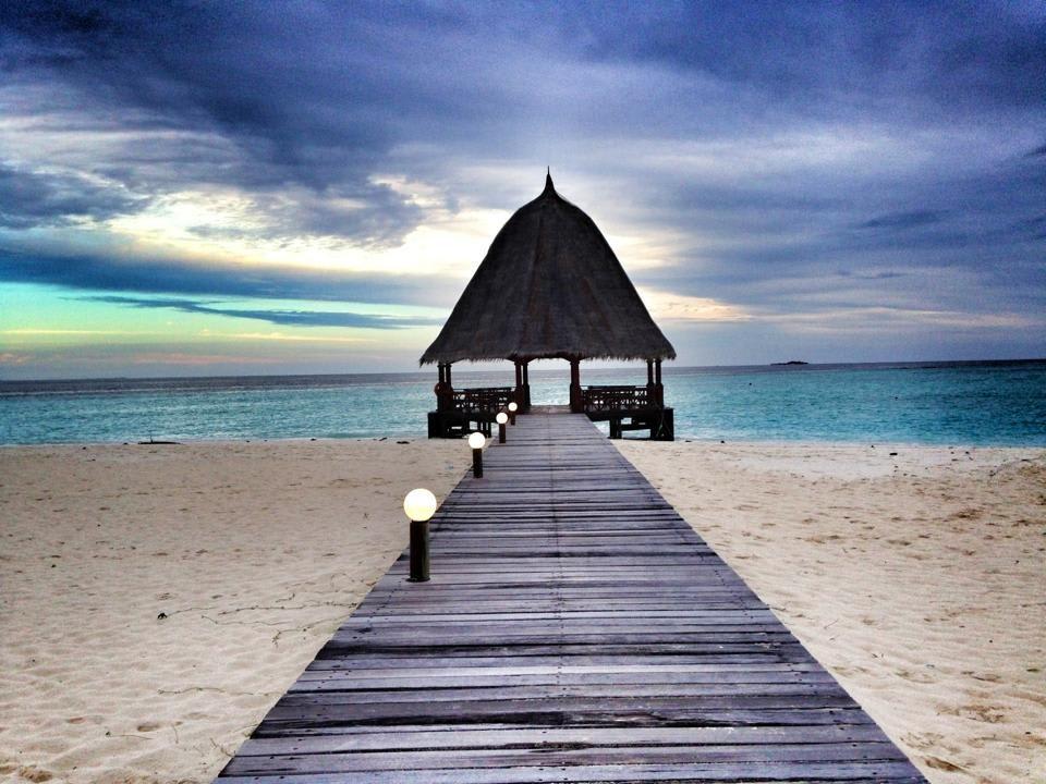 Pavillion Angaga Island Resort