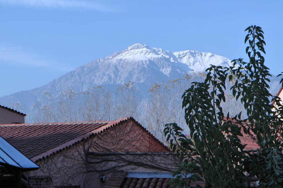 Kemer - Taurus mit Seilbahnstation auf der Spitze Limak Limra Hotel & Resort