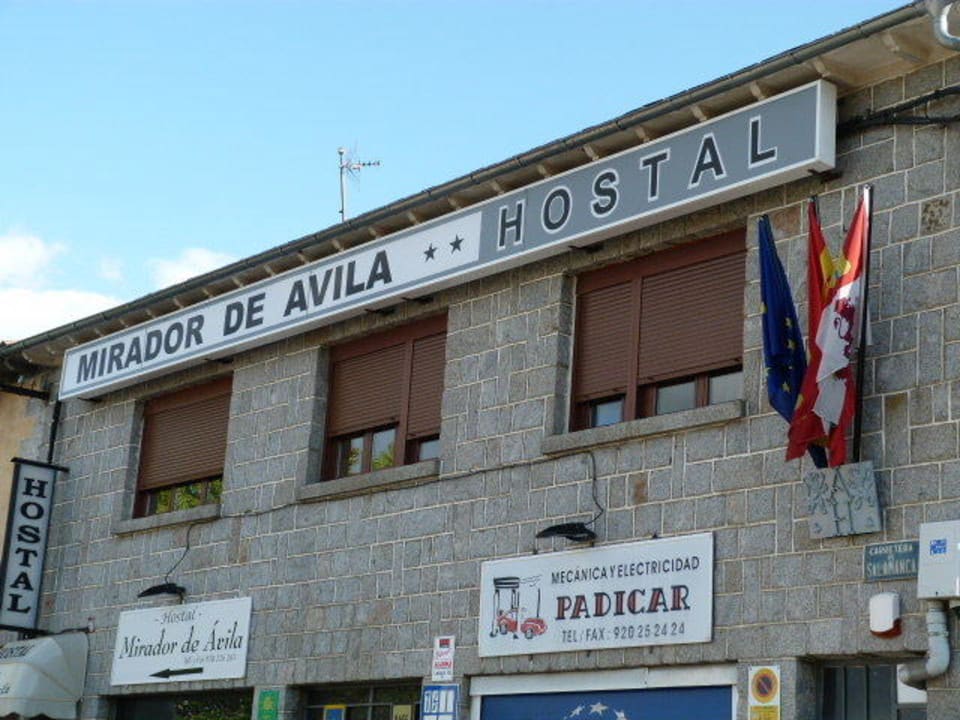 Fachada Hostal Mirador de Avila
