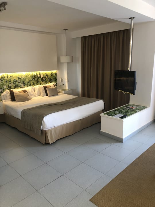 Zimmer Hotel LIVVO Anamar Suites