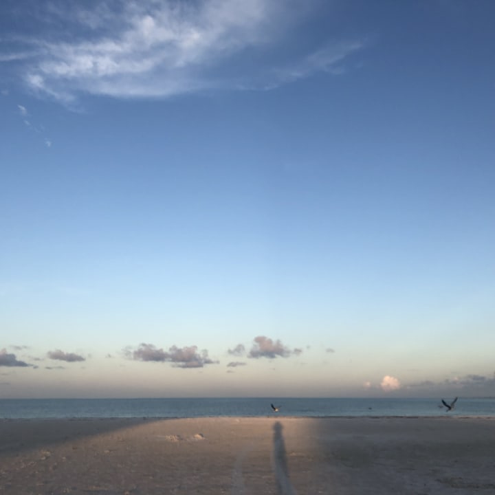 Strand Hotel Outrigger Beach Resort