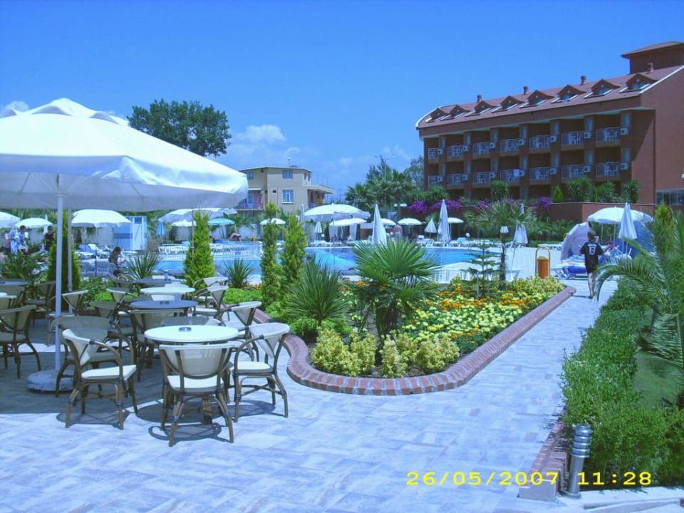Poolbar mit Blick auf den Pool Club Side Coast