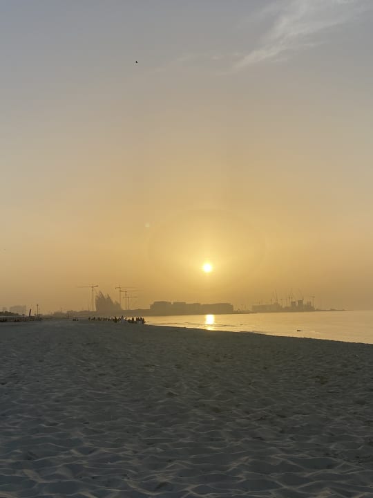 Strand Rixos Premium Saadiyat Island