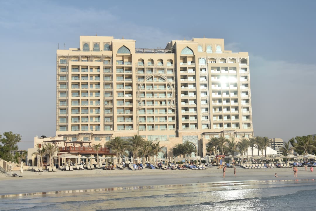 Ajman saray a luxury collection resort где находится