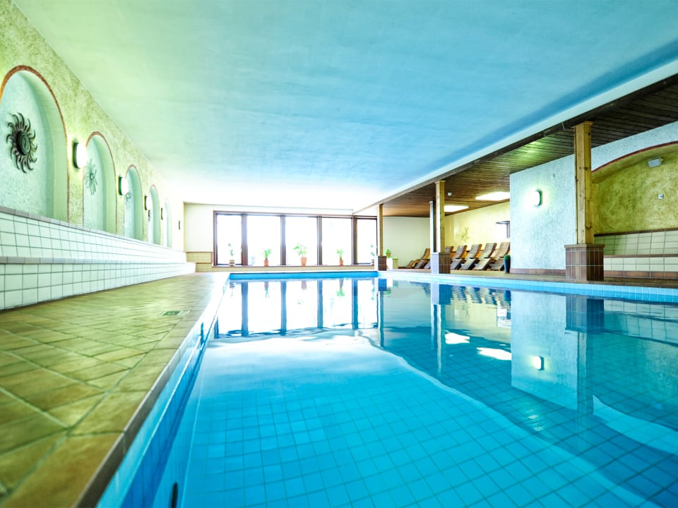 Pool Hotel Maultasch