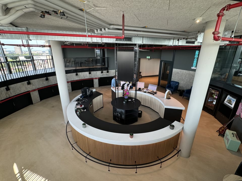 Lobby REVERB by Hard Rock Hamburg