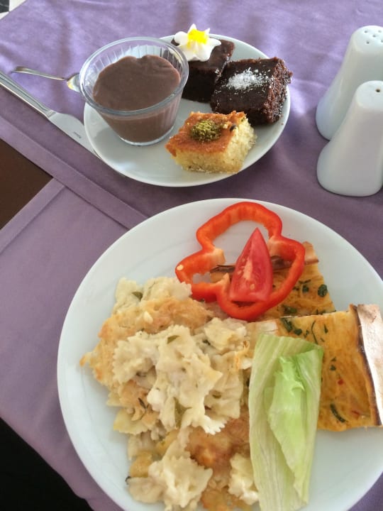 Mittagessen aber es gibt viel auswahl. Side Alegria Hotel & Spa - Adults only +16