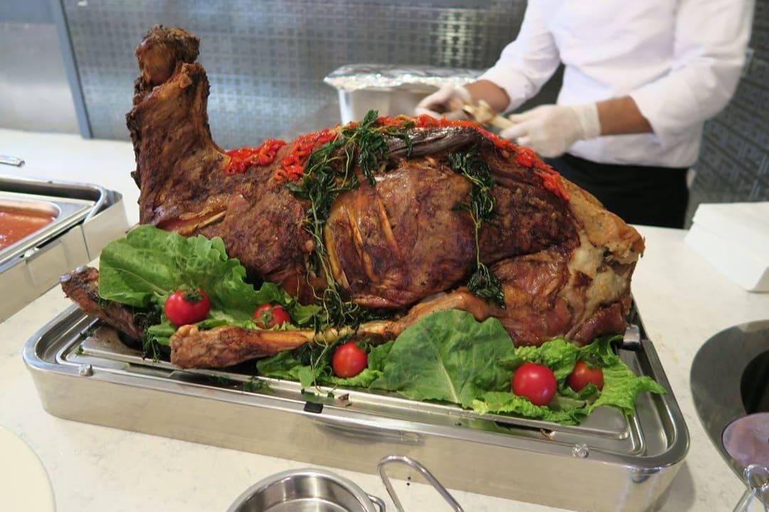 Lamm am Spieß Ramada Resort Kusadasi & Golf