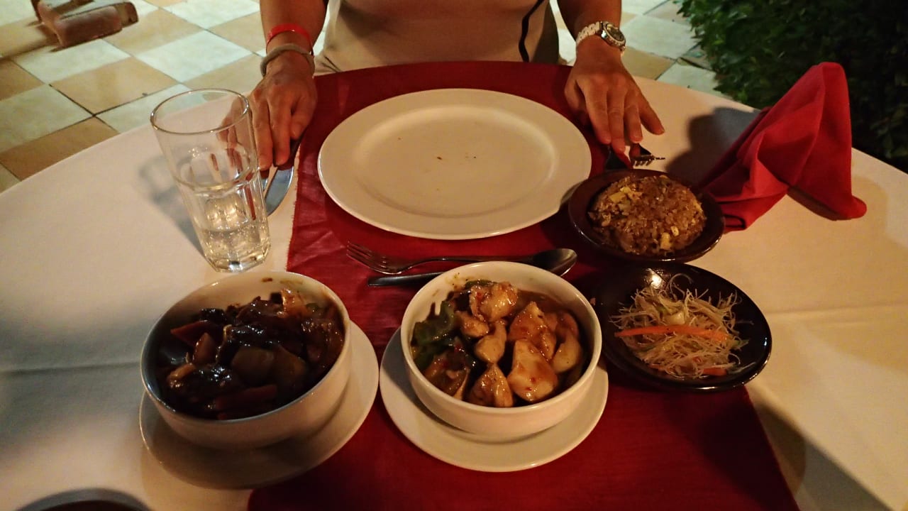 China Restaurant Essen Malikia Resort Abu Dabbab