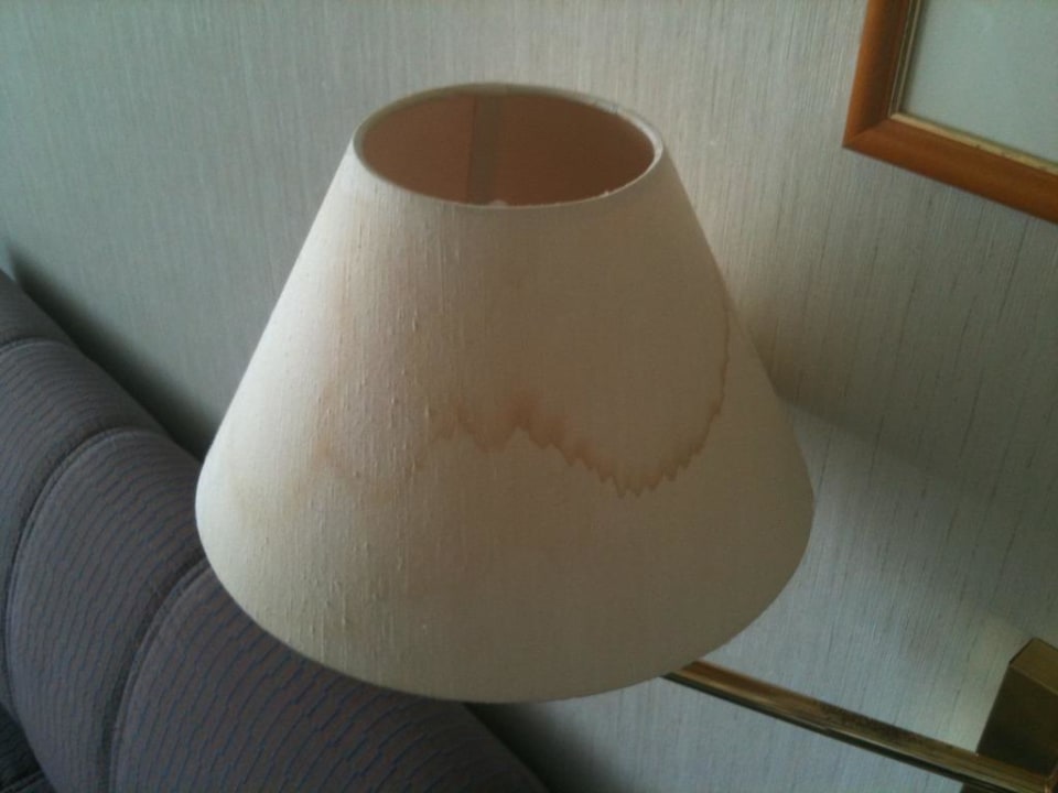 Flecken auf der Lampe Leoso Hotel Ludwigshafen