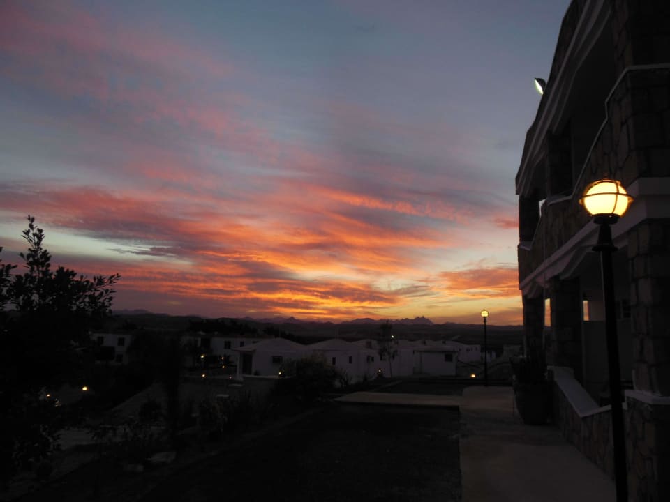 Sonnenuntergang von der Terrasse Hotel Coral Garden