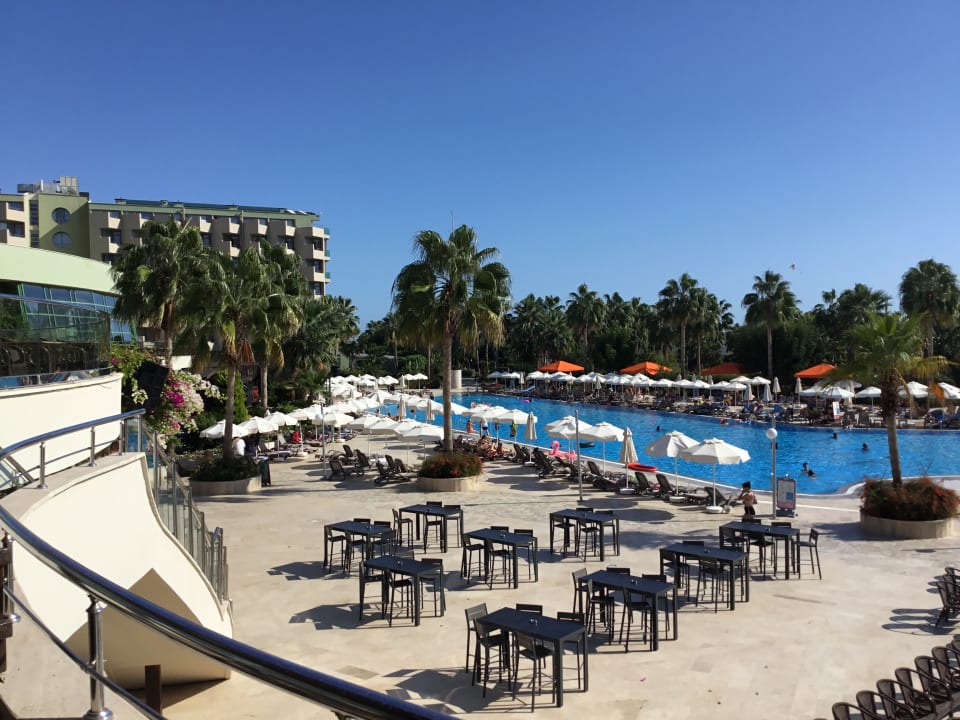 Pool VONRESORT Golden Coast