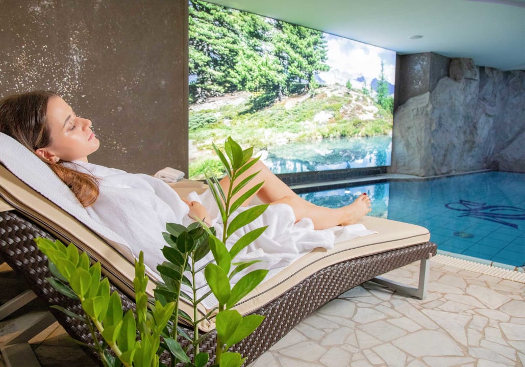 Pool Hotel Sonne Ischgl