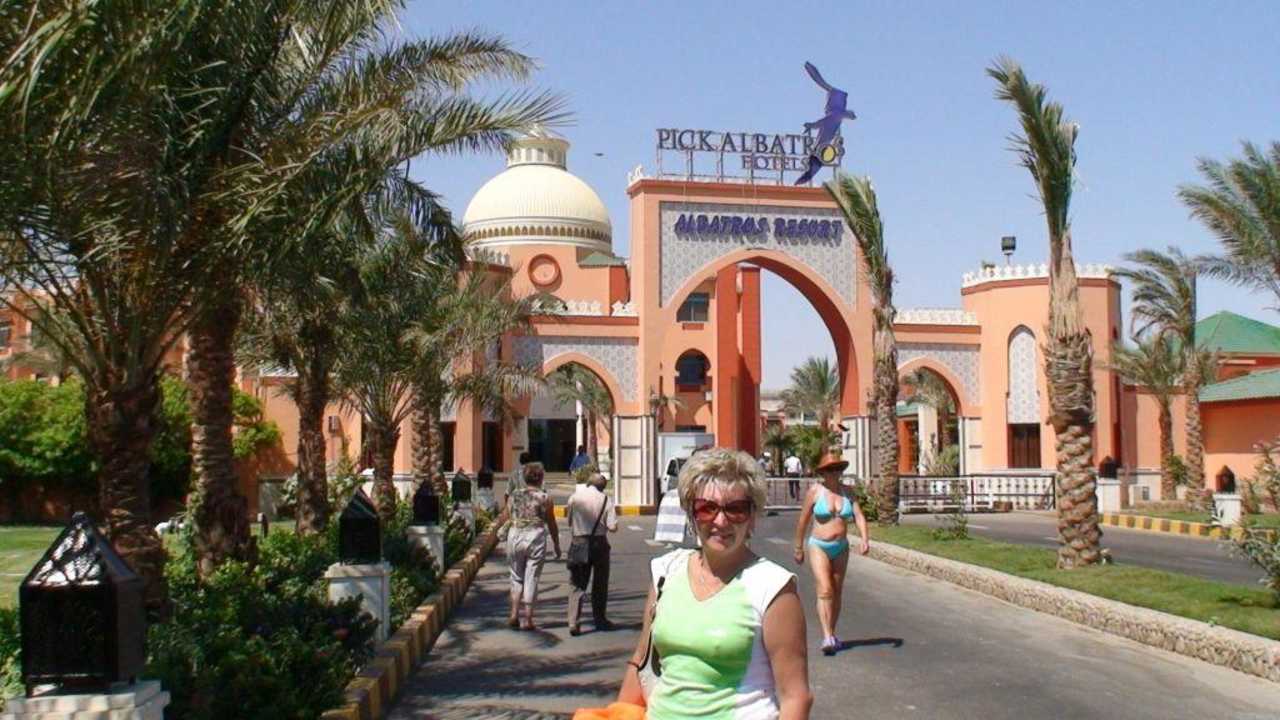 Przed wejściem Pickalbatros Aqua Park Resort - Hurghada