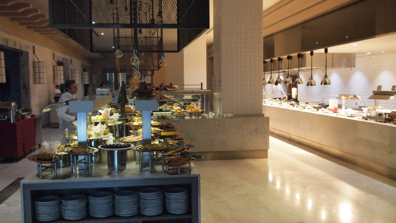 Hauptrestaurant Acanthus Cennet Barut Collection