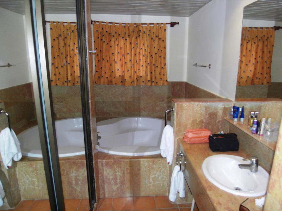 Bad mit runder Badewanne für 2 Personen Catalonia Punta Cana - All Inclusive