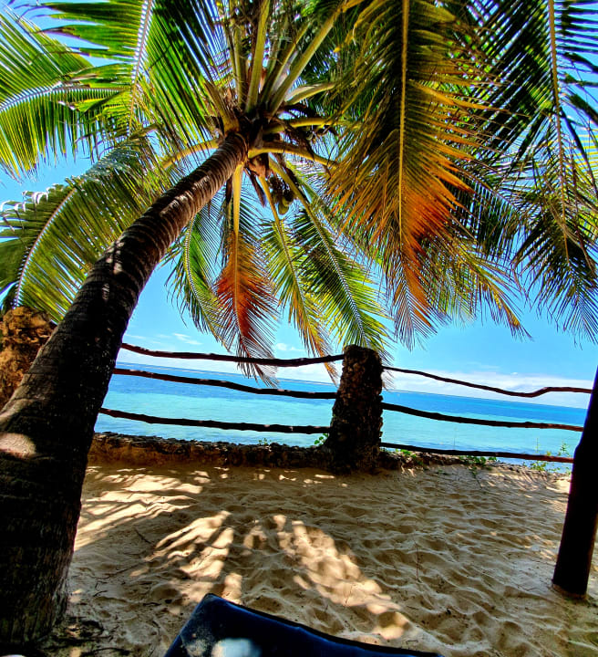 Strand Bahari Beach Hotel