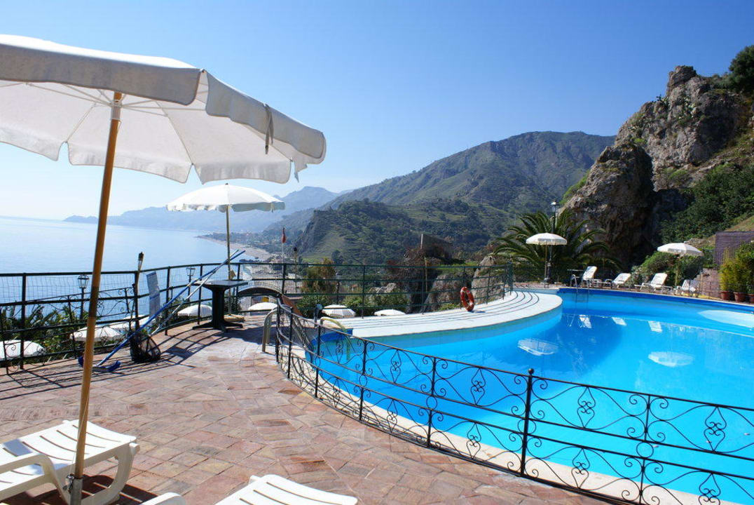 Baia Taormina Pool Baia Taormina - CDSHotels