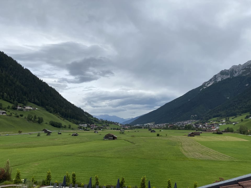 Ausblick Alpeiner Nature Resort Tirol