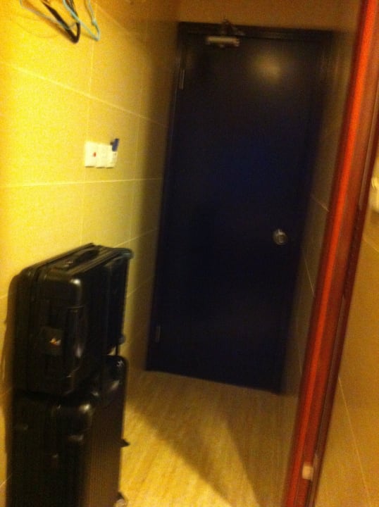 Days Hotel Hotel Days
