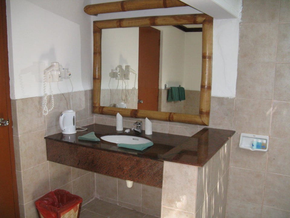 Badezimmer Angaga Island Resort
