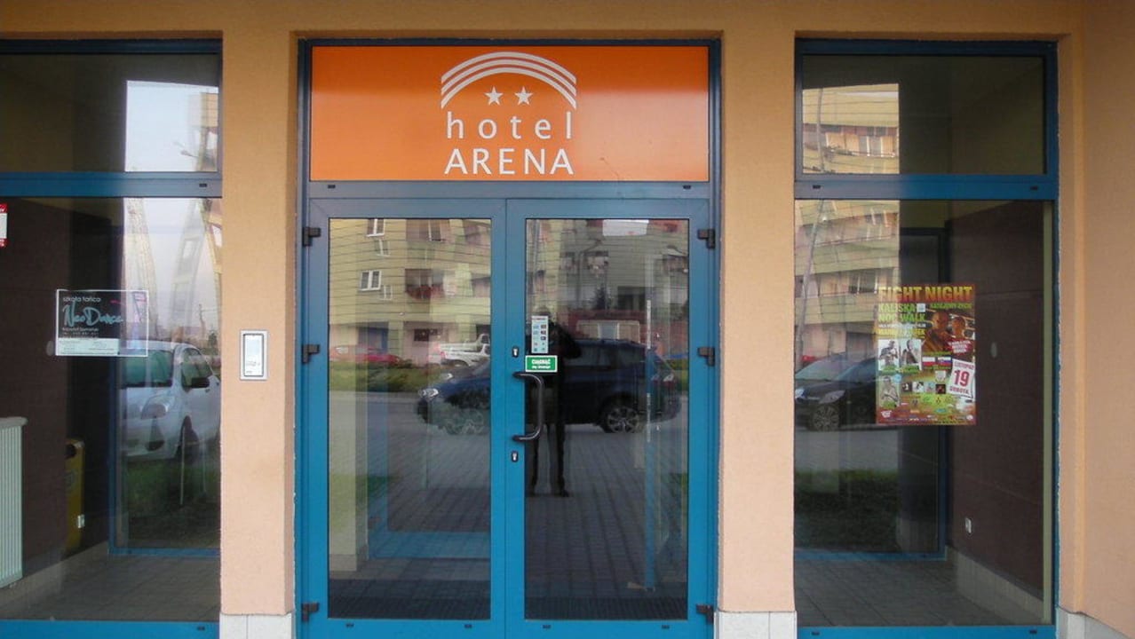 Eingangstür Hotel Arena