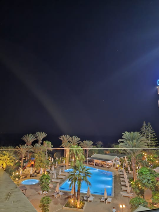 Pool Crystal Springs Beach Hotel