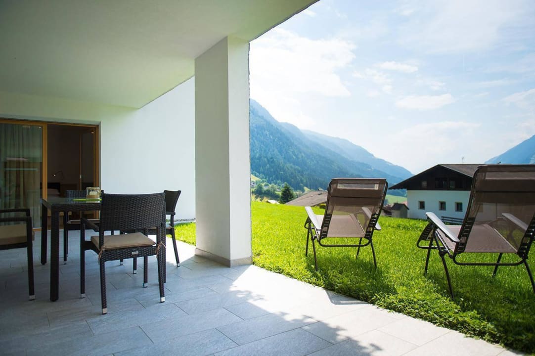 Ausblick vom Appartement-Balkon Residence Mairhof