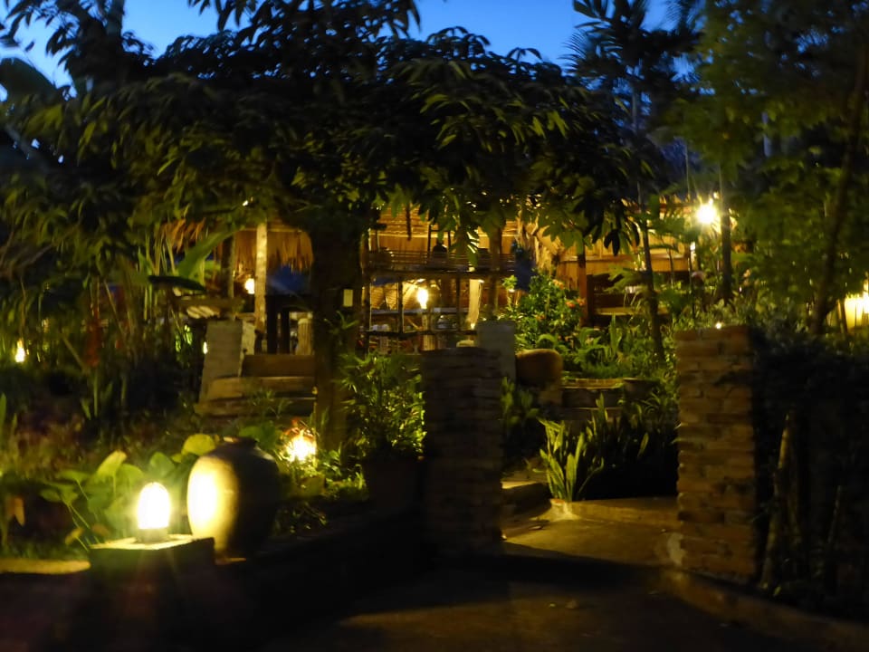 Ausblick am Abend Frog and Catfish Country Inn