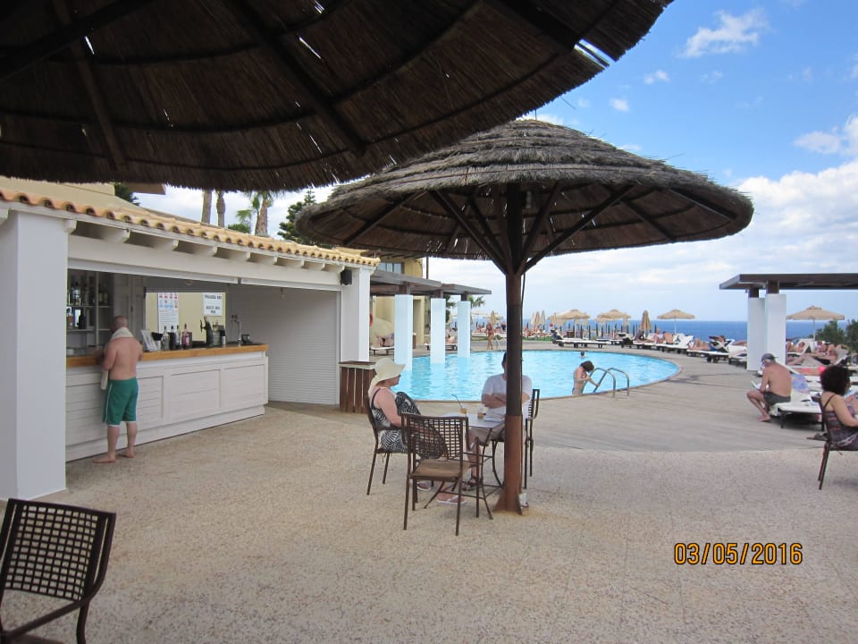 ADULTPOOL + BAR Seaside A Lifestyle Resort