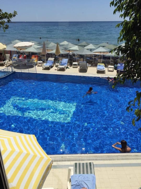 Открытый бассейн Aska Hotel Just in Beach