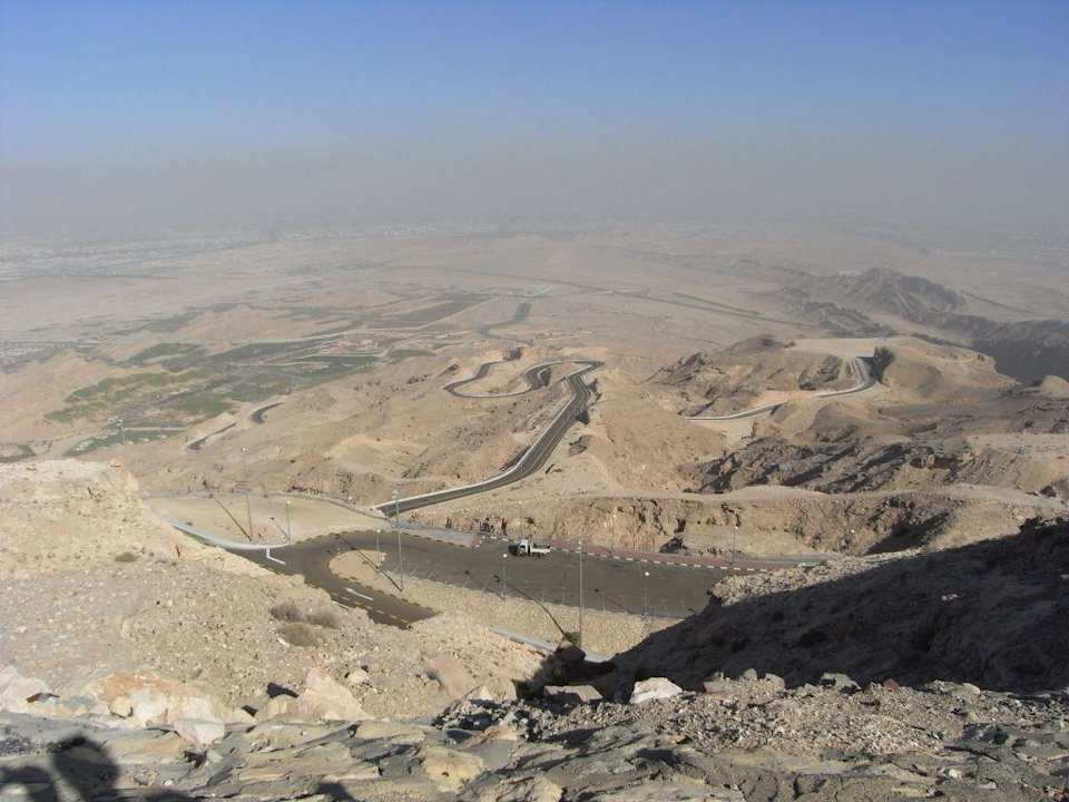 Anfahrt zum Hotel Mercure Hotel Grand Jebel Hafeet