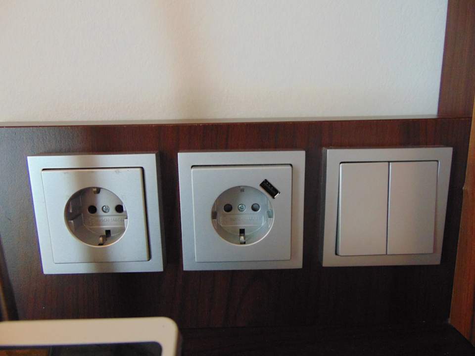 Zimmer Hotel Courtyard by Marriott Cologne