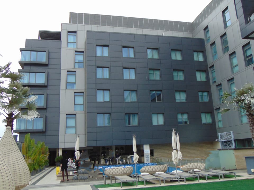 Pool Lagos Marriott Hotel Ikeja