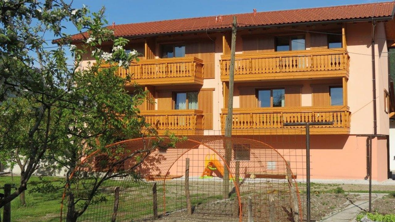 Apartments and rooms Masera Apartments Masera