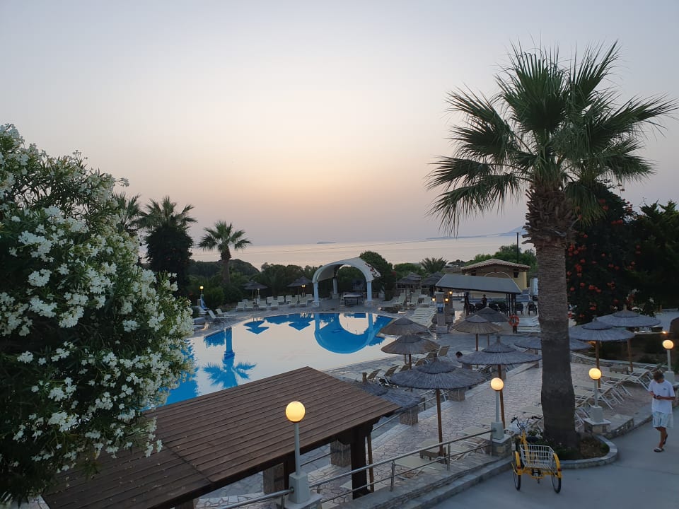 Pool Hotel Kouros Palace