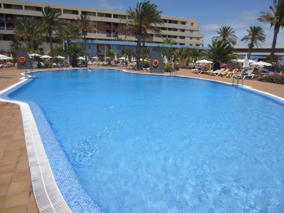 Poolimpression Iberostar Waves Gaviotas Park