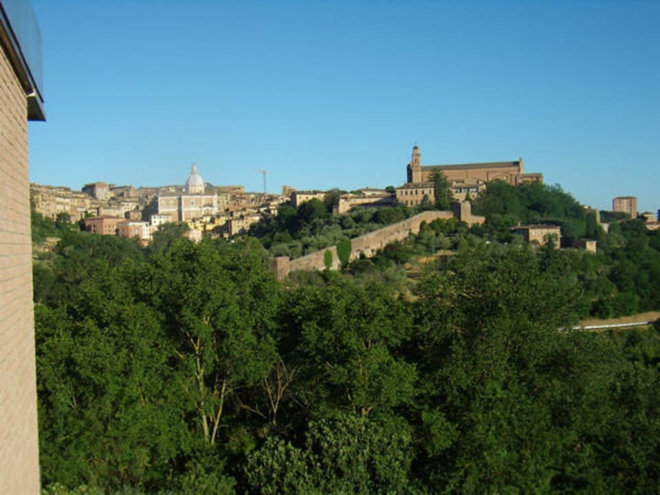 Blick auf Siene Hotel Il Giardino