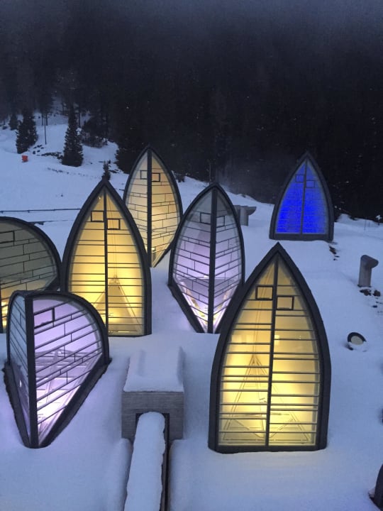 Spa & Wellness von aussen Tschuggen Grand Hotel Arosa