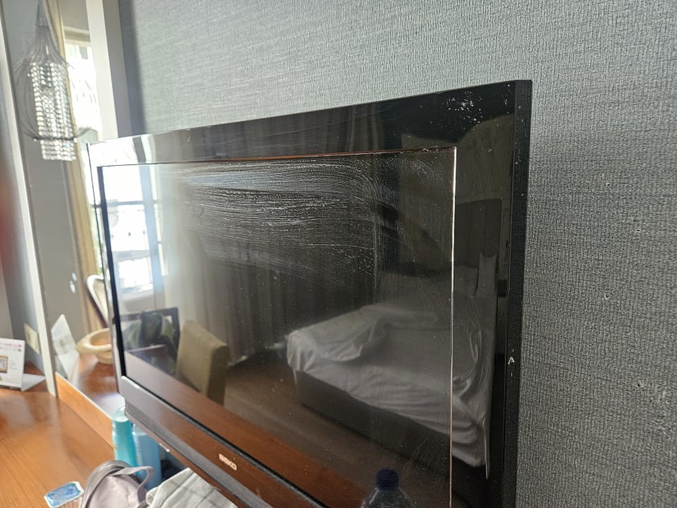 Zimmer Well Palace Side